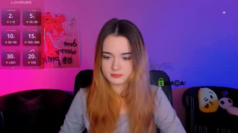 Snapshot of cheryl_sweetie chatting on December 19, 2025, 7:54 pm Your cutie online show from December 19, 2025, 7:54 pm