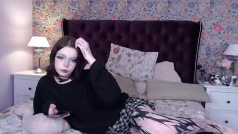 amelia online show from December 13, 2024, 4:27 pm