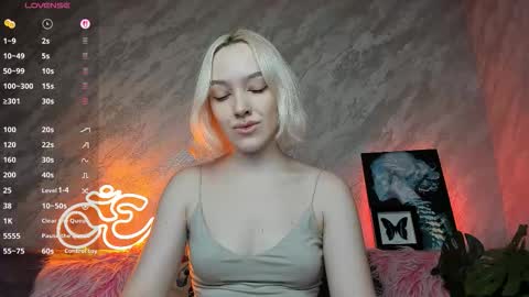 Snapshot of cherylmason chatting on February 1, 2026, 10:08 pm Cheryl online show from February 1, 2026, 10:08 pm