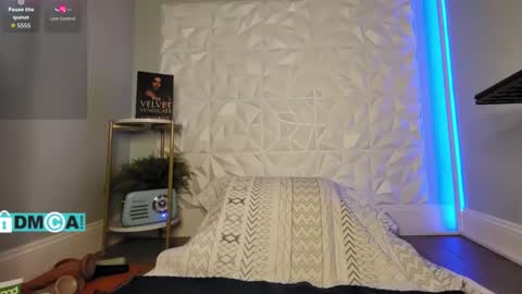 Chevi Blue online show from February 9, 2026, 4:00 pm