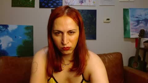 Snapshot of chewygummy chatting on October 3, 2025, 10:29 pm chewygummy online show from October 3, 2025, 10:29 pm