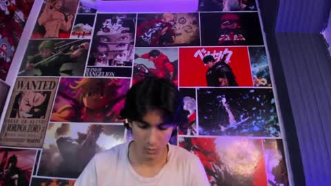 Snapshot of cheys_mast chatting on June 5, 2026, 7:19 pm Cheys online show from June 5, 2026, 7:19 pm