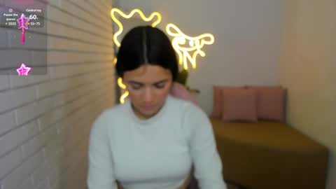 Snapshot of chiara_tay chatting on February 5, 2025, 7:20 pm Chiara online show from February 5, 2025, 7:20 pm