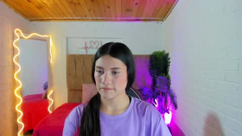 Snapshot of chiara_tay chatting on September 9, 2025, 7:13 pm Chiara online show from September 9, 2025, 7:13 pm
