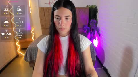 Snapshot of chiara_tay chatting on September 13, 2025, 7:35 pm Chiara online show from September 13, 2025, 7:35 pm