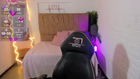 Snapshot of chiara_tay chatting on September 26, 2025, 7:18 pm Chiara online show from September 26, 2025, 7:18 pm