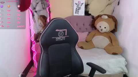 Snapshot of chiara_tay chatting on October 28, 2025, 2:59 am Chiara online show from October 28, 2025, 2:59 am