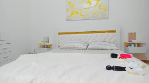 Snapshot of chiaraferraro chatting on May 17, 2026, 7:28 am Chiara online show from May 17, 2026, 7:28 am
