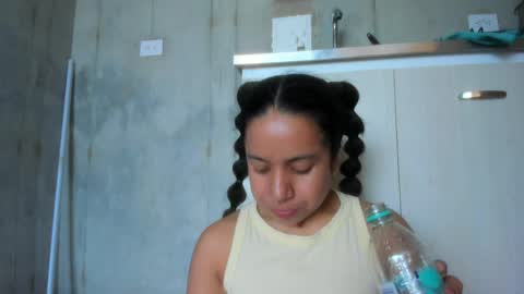 Chiara fustox online show from April 23, 2026, 8:33 pm