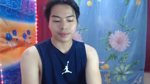Snapshot of chicago_west chatting on January 23, 2025, 12:19 pm Ask me online show from January 23, 2025, 12:19 pm