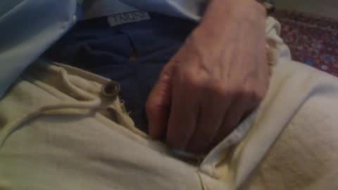 Snapshot of chiguy444 chatting on June 24, 2026, 4:06 pm chiguy444 online show from June 24, 2026, 4:06 pm