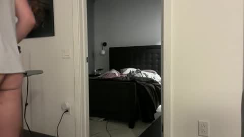 ChiGuy841 online show from April 20, 2026, 1:30 am