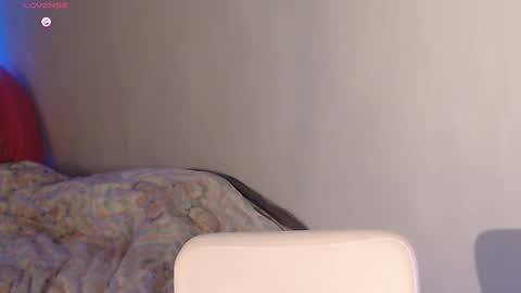 Snapshot of chill_saya chatting on February 4, 2025, 10:02 pm Saya online show from February 4, 2025, 10:02 pm