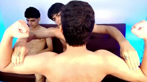 Snapshot of chillbicrew chatting on March 27, 2026, 8:26 am SANTIAGO JEFF KEDEEN NAETHAN online show from March 27, 2026, 8:26 am