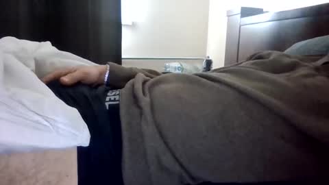 chiller832590 online show from October 15, 2025, 8:36 am