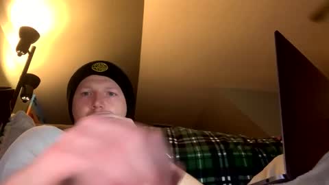 Snapshot of chillgi97 chatting on December 11, 2024, 11:21 pm chillgi97 online show from December 11, 2024, 11:21 pm