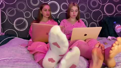 Goddess Vika - owner of all ur money online show from December 6, 2024, 7:01 pm