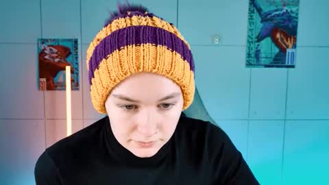 Bella online show from December 2, 2025, 9:03 am