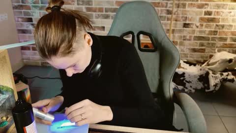 Bella online show from January 10, 2026, 9:11 am