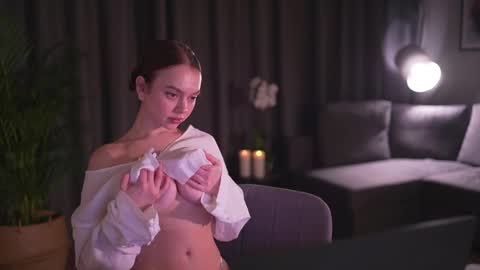 chillwithstacy online show from March 5, 2025, 10:10 pm