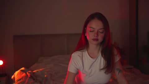 chillwithstacy online show from December 3, 2025, 9:35 pm