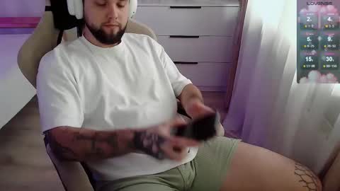 Snapshot of chilly__willy chatting on March 2, 2026, 11:17 am Mark online show from March 2, 2026, 11:17 am