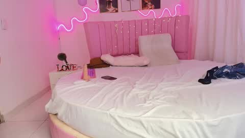 Snapshot of chiquibumbun chatting on December 22, 2024, 5:12 am sophia online show from December 22, 2024, 5:12 am