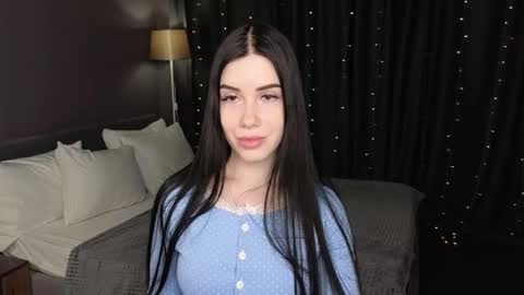 Chloe online show from January 12, 2026, 12:16 am