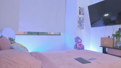 CHLOE online show from February 22, 2026, 10:52 pm