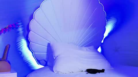 chloe_blowjob online show from May 4, 2026, 12:17 am