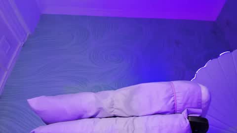 chloe_blowjob online show from June 6, 2026, 10:03 pm