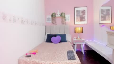 chloe_brm online show from July 21, 2026, 3:20 am