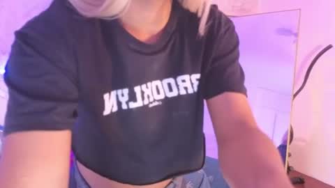 Snapshot of chloe_bronze chatting on July 15, 2026, 7:30 pm Chloe online show from July 15, 2026, 7:30 pm