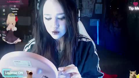 Snapshot of chloe_crystall_killer chatting on May 14, 2026, 11:11 pm chloe_crystall_killer online show from May 14, 2026, 11:11 pm