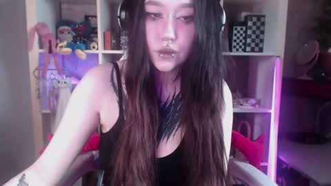 Snapshot of chloe_crystall_killer chatting on June 30, 2026, 10:49 am chloe_crystall_killer online show from June 30, 2026, 10:49 am
