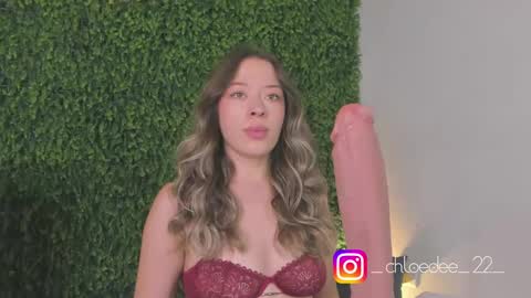 Chloe online show from September 23, 2025, 10:51 am