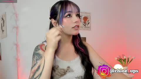 Chloe  online show from April 12, 2026, 4:28 am