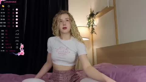 Arianaa Mourrr online show from February 11, 2025, 2:25 am