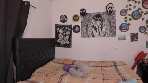 Snapshot of chloe_kisses chatting on September 30, 2025, 11:15 am chloe_kisses online show from September 30, 2025, 11:15 am