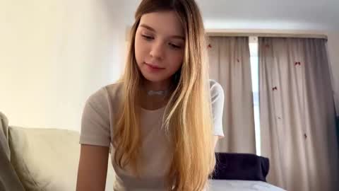 hloe online show from February 23, 2026, 1:19 pm