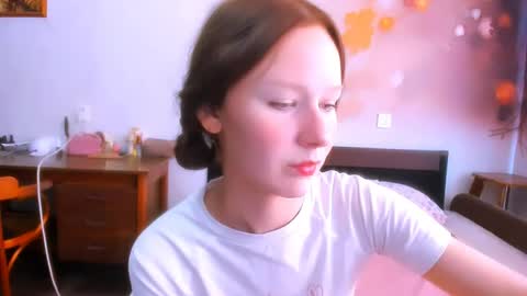 chloe wifey online show from July 18, 2026, 1:04 pm
