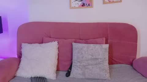 chloe_wilson7 online show from July 28, 2026, 12:48 pm