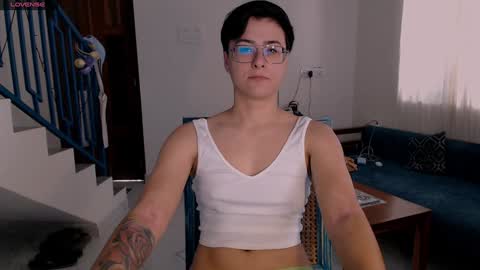 Snapshot of chloe_x_ chatting on January 26, 2025, 8:14 am Eva and Sandra online show from January 26, 2025, 8:14 am