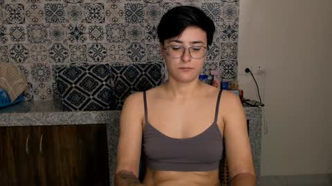 Snapshot of chloe_x_ chatting on February 8, 2025, 1:11 pm Eva and Sandra online show from February 8, 2025, 1:11 pm