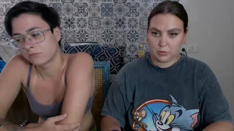 Snapshot of chloe_x_ chatting on February 16, 2025, 8:54 am Eva and Sandra online show from February 16, 2025, 8:54 am