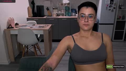 Snapshot of chloe_x_ chatting on September 13, 2025, 10:09 pm Eva and Sandra online show from September 13, 2025, 10:09 pm