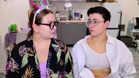 Snapshot of chloe_x_ chatting on February 26, 2026, 9:03 pm Eva and Sandra online show from February 26, 2026, 9:03 pm