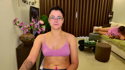 Snapshot of chloe_x_ chatting on June 22, 2026, 3:25 am Eva and Sandra online show from June 22, 2026, 3:25 am