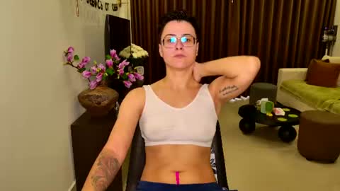 Snapshot of chloe_x_ chatting on July 2, 2026, 4:51 am Eva and Sandra online show from July 2, 2026, 4:51 am