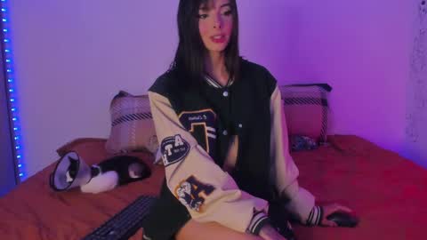 Snapshot of chloeaddamss chatting on June 6, 2026, 3:00 am 3 online show from June 6, 2026, 3:00 am